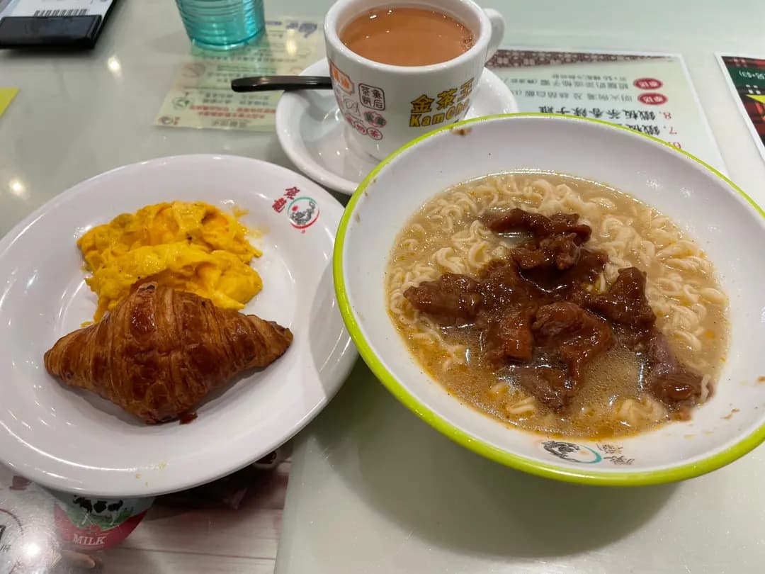 銀龍粉麵茶餐廳 photo 1