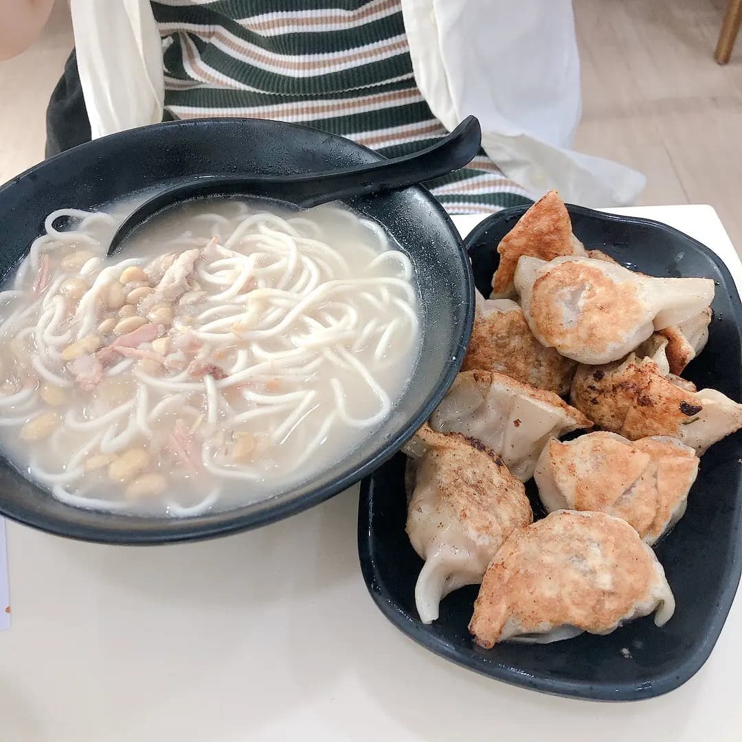 手作餃子專門店 (松苑) photo 6