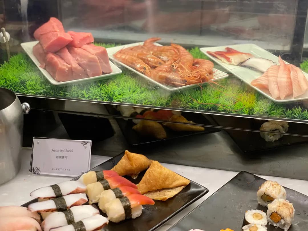 Cafeteria photo 2
