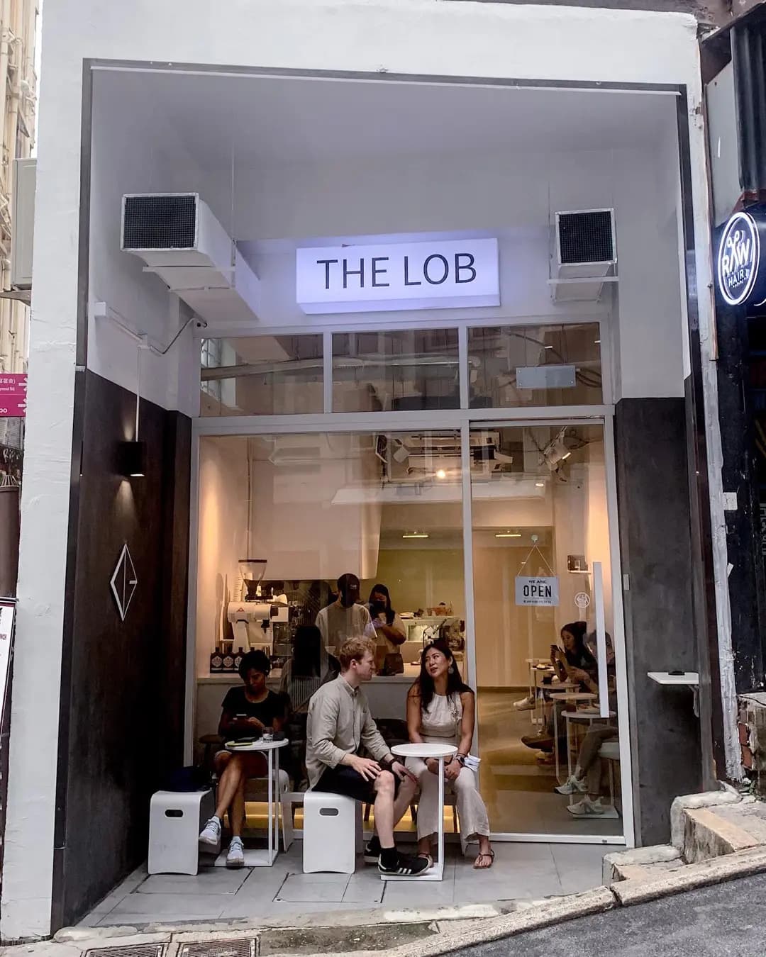 The Lob photo 3