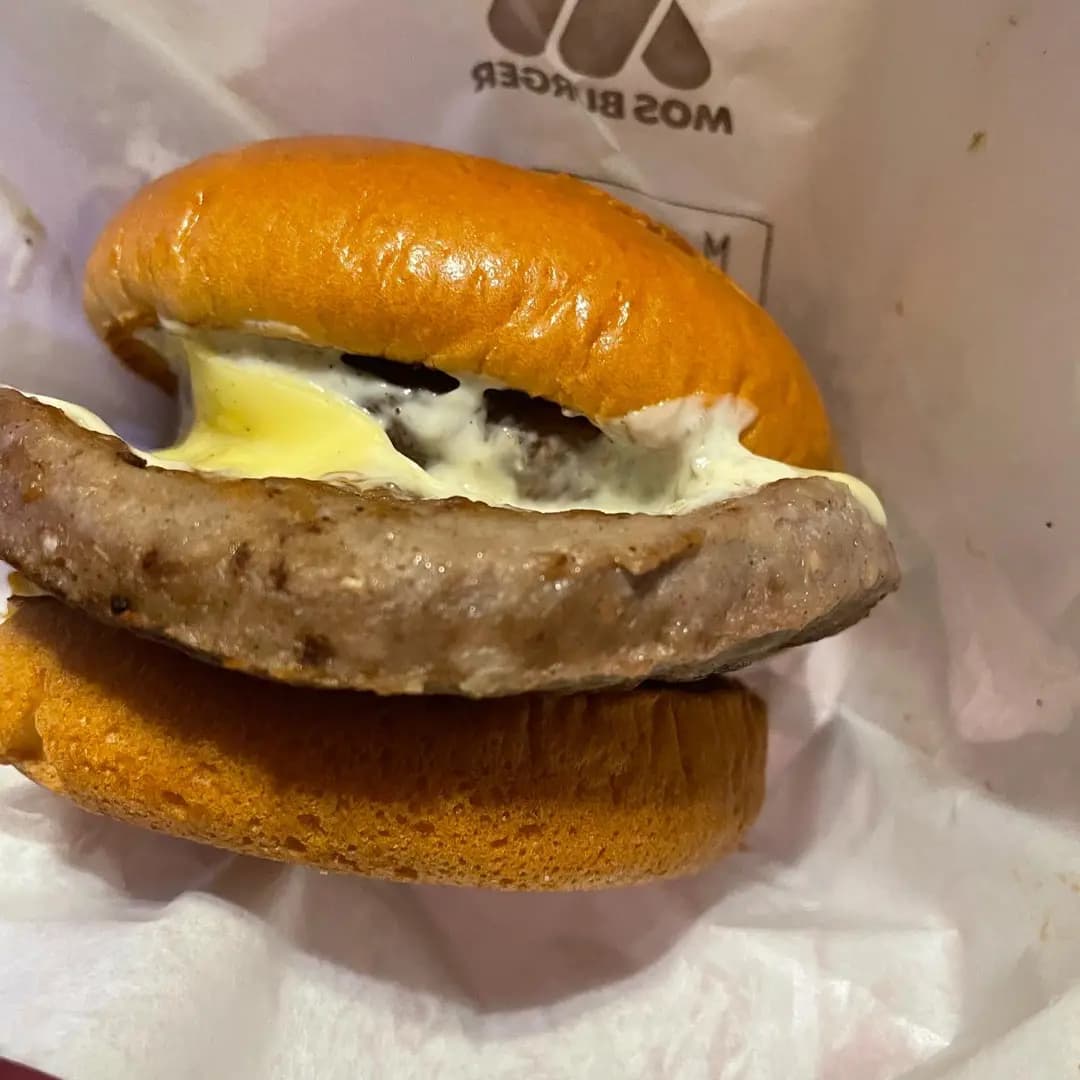 MOS Burger (太古城中心) photo 4