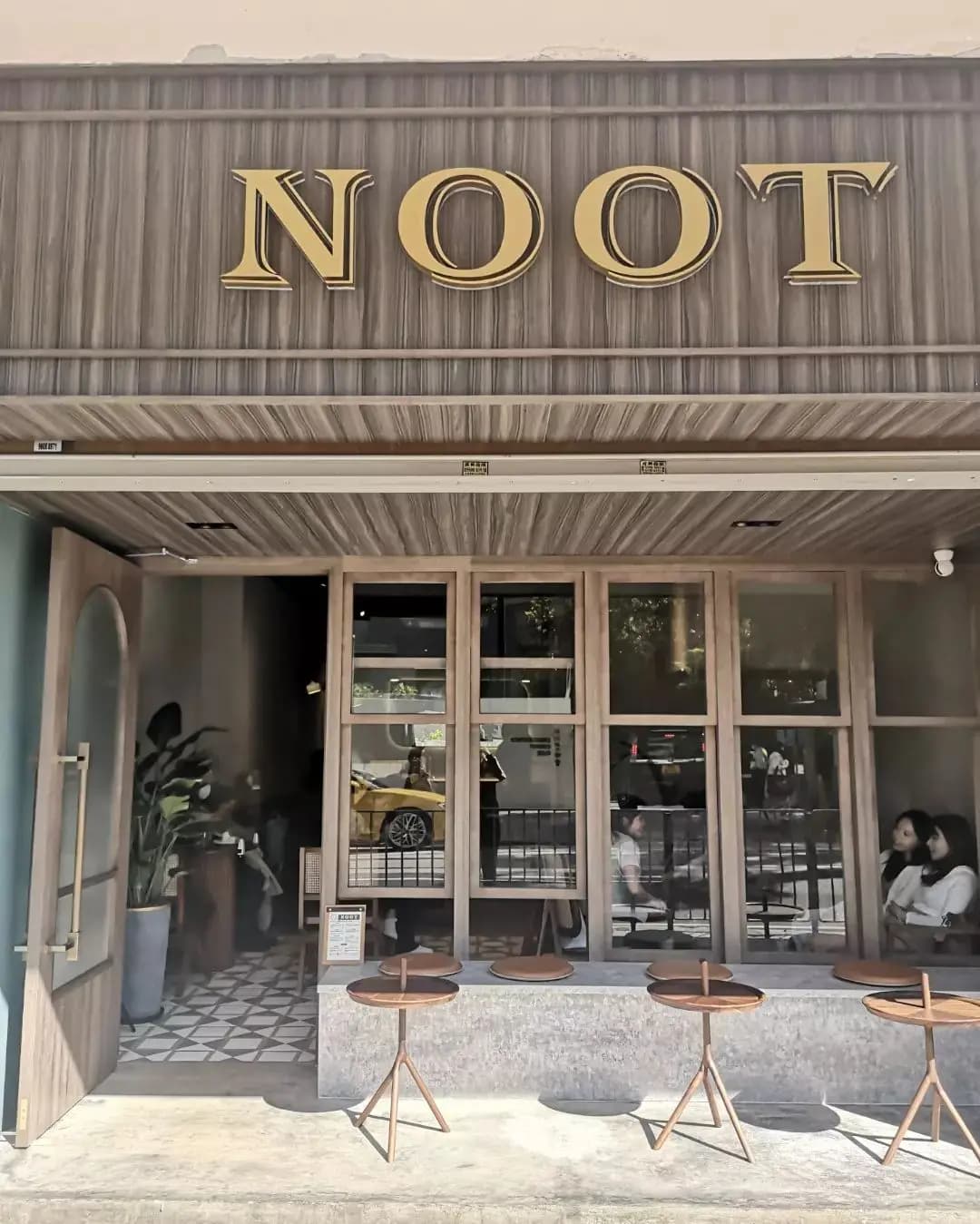 NOOT photo 1