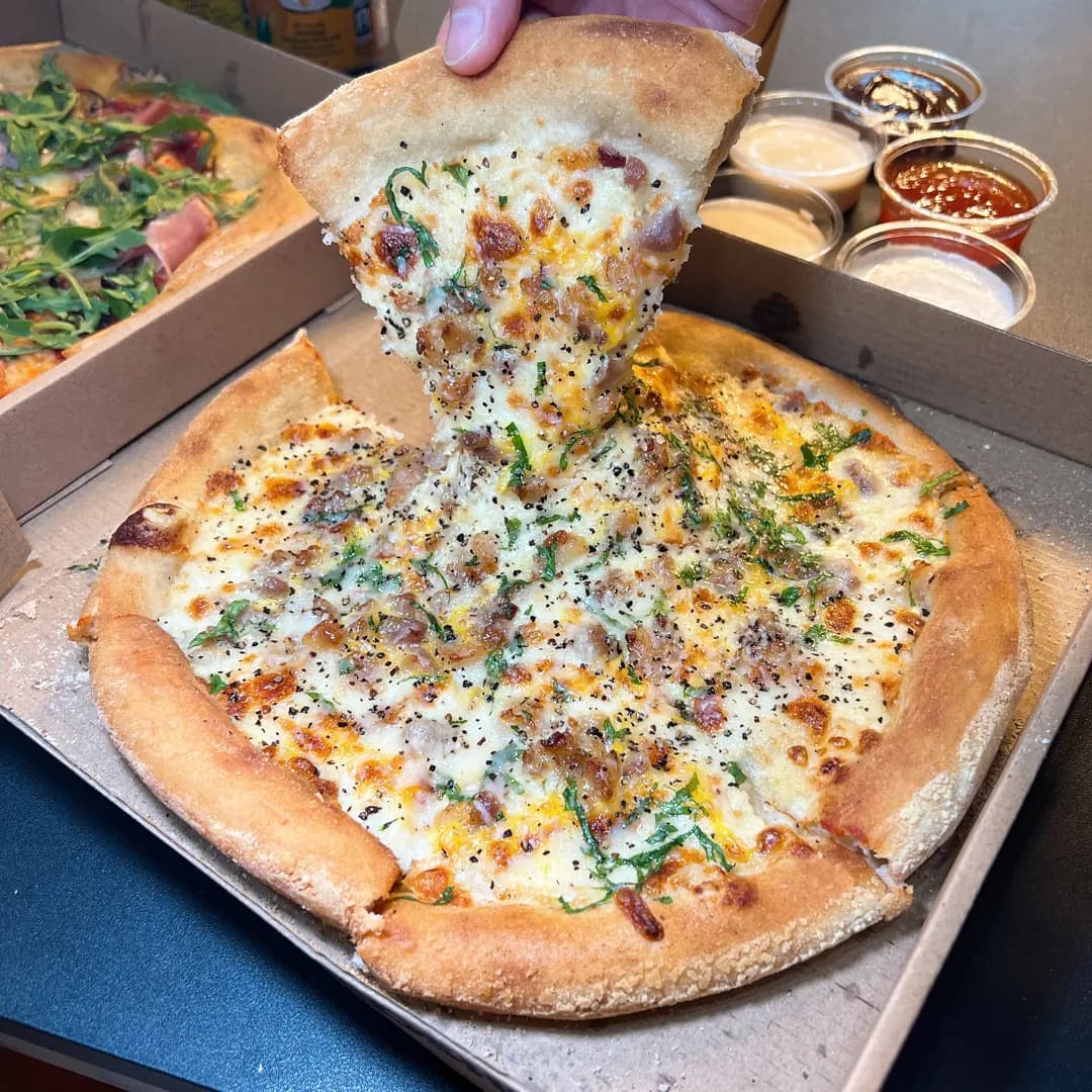 Dough Bros Pizza & Doughnuts (皇后大道中) photo 7