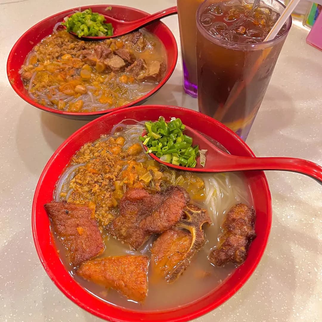 巴蜀軒豬扒酸辣米線 photo 8