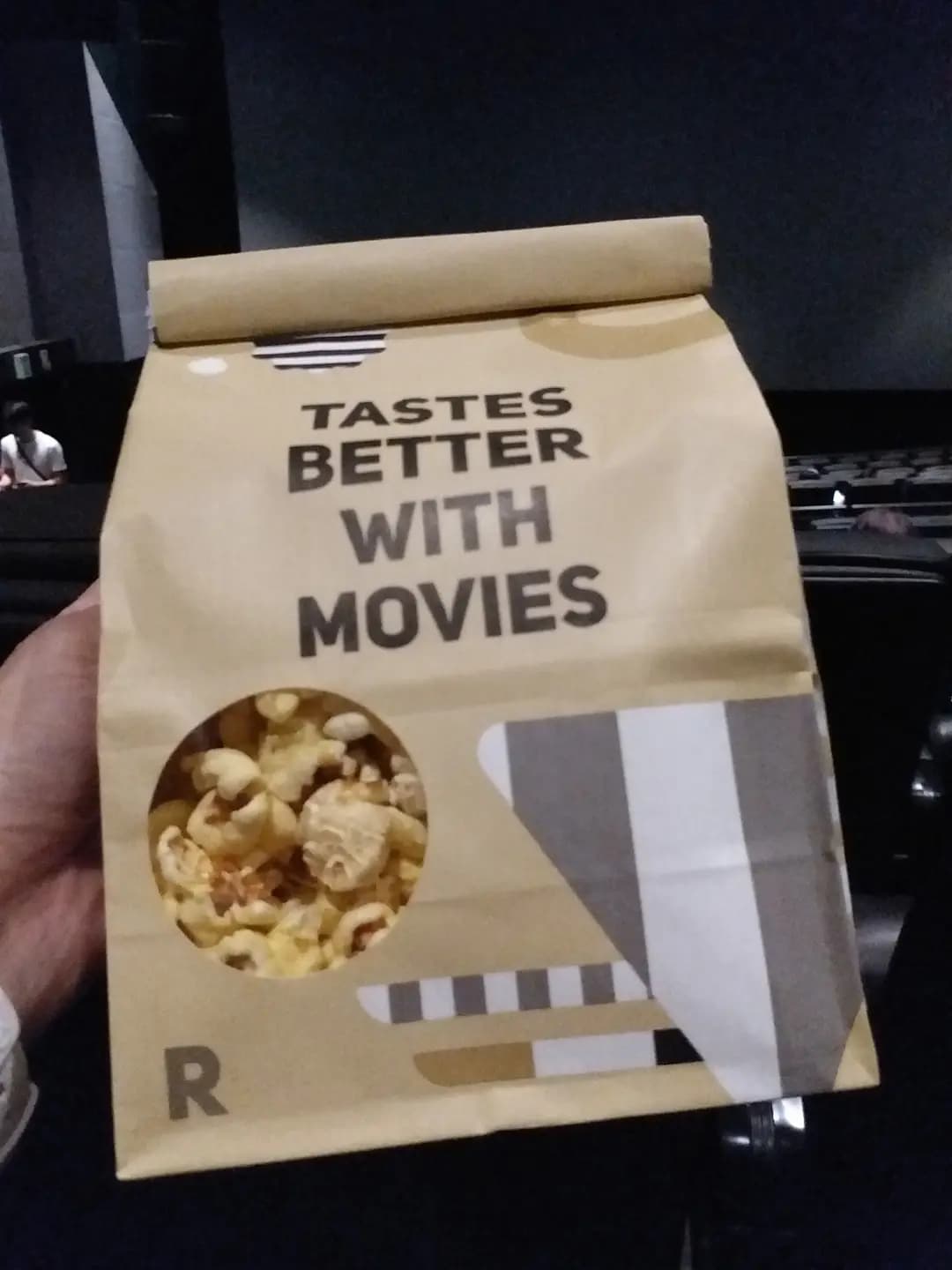 英皇戲院小食部 photo 4