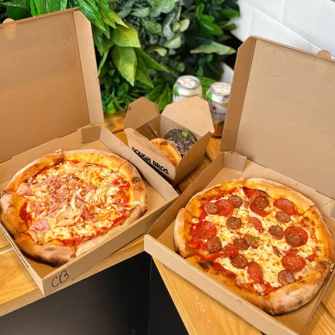 Dough Bros Pizza & Doughnuts (明新大廈) photo 5