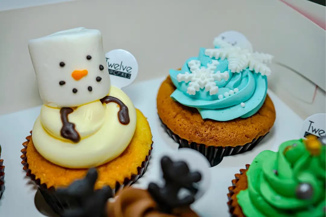 Twelve Cupcakes photo 3