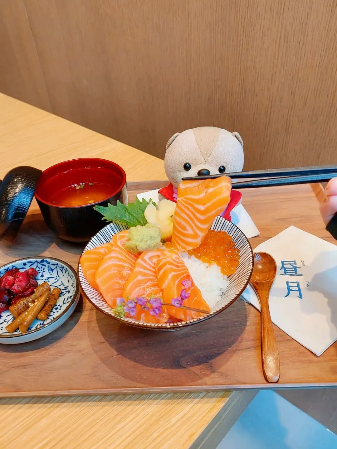 昼月 photo 1
