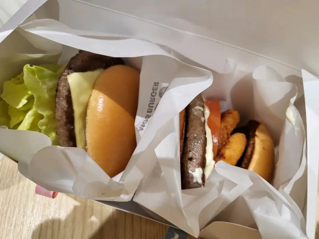 MOS Burger (粉嶺中心) photo 4