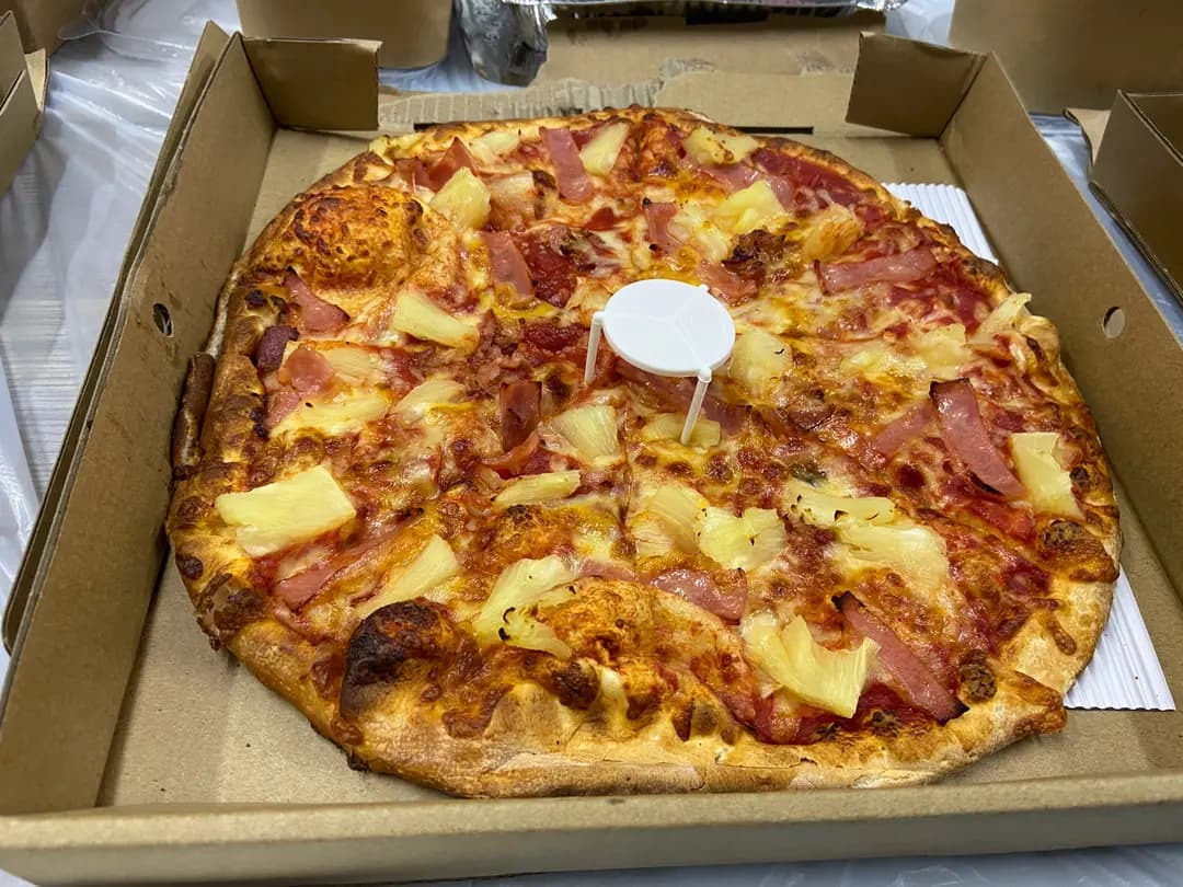 Canadian Pizza (青菱徑) photo 3