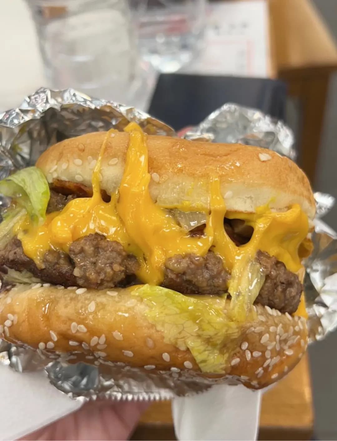 FIVE GUYS photo 8