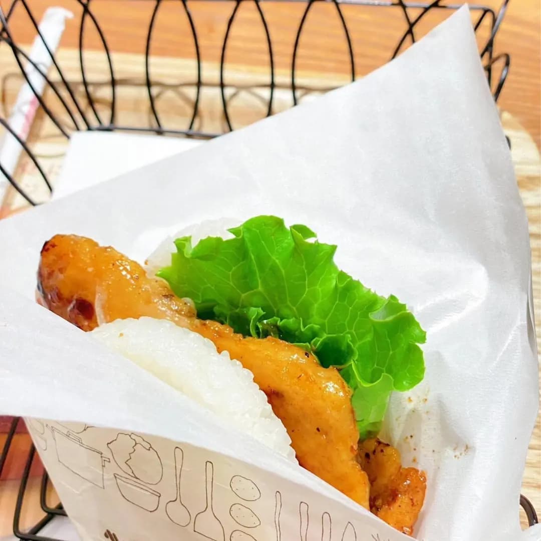 MOS Cafe photo 5