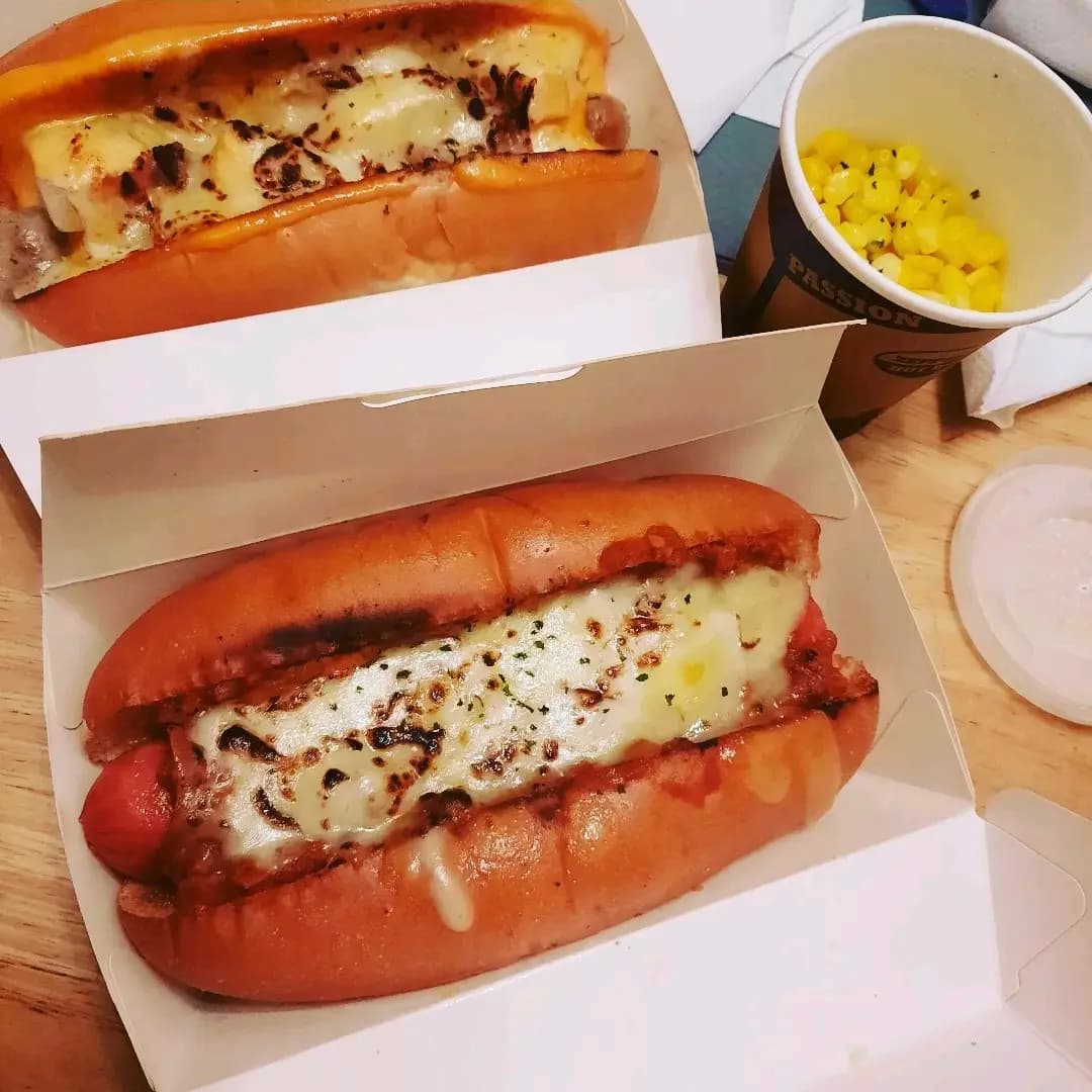 齊柏林熱狗店 (德泰大廈) photo 1