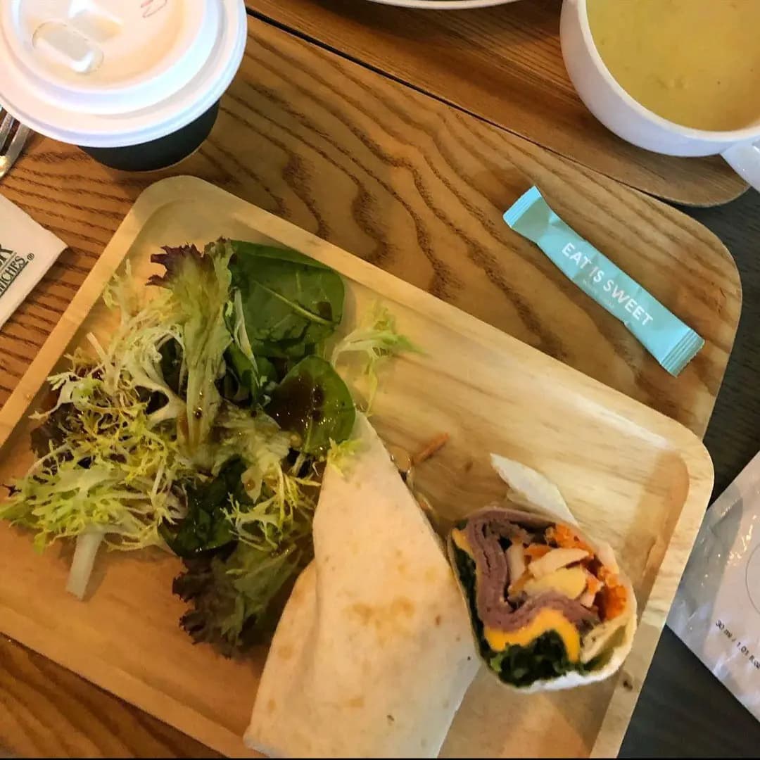 Oliver's Super Sandwiches (九龍貿易中心) photo 8