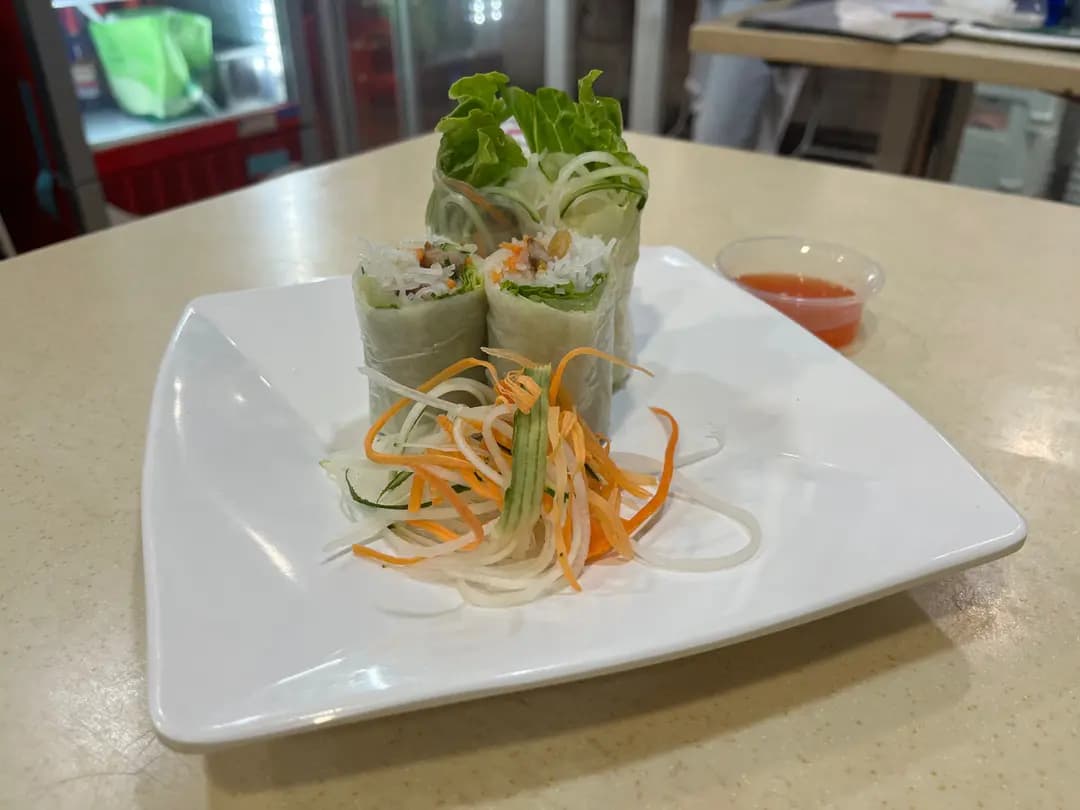 泰串越盞 photo 1