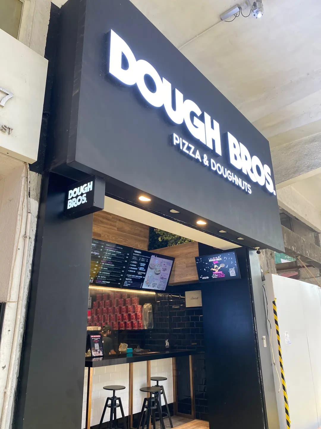 Dough Bros Pizza & Doughnuts (皇后大道東) photo 8