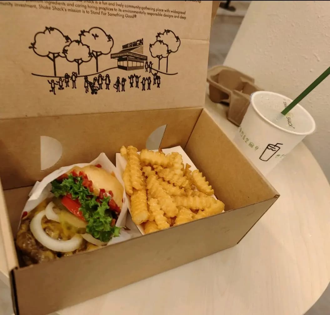 SHAKE SHACK (時代廣場) photo 2