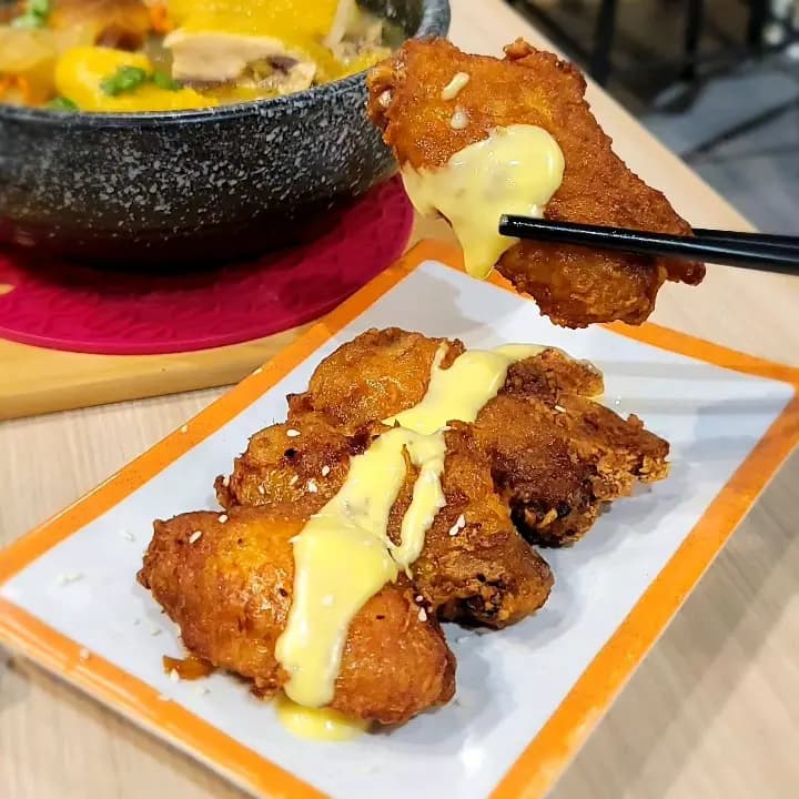 雞駅花膠雞米線專門店 photo 3