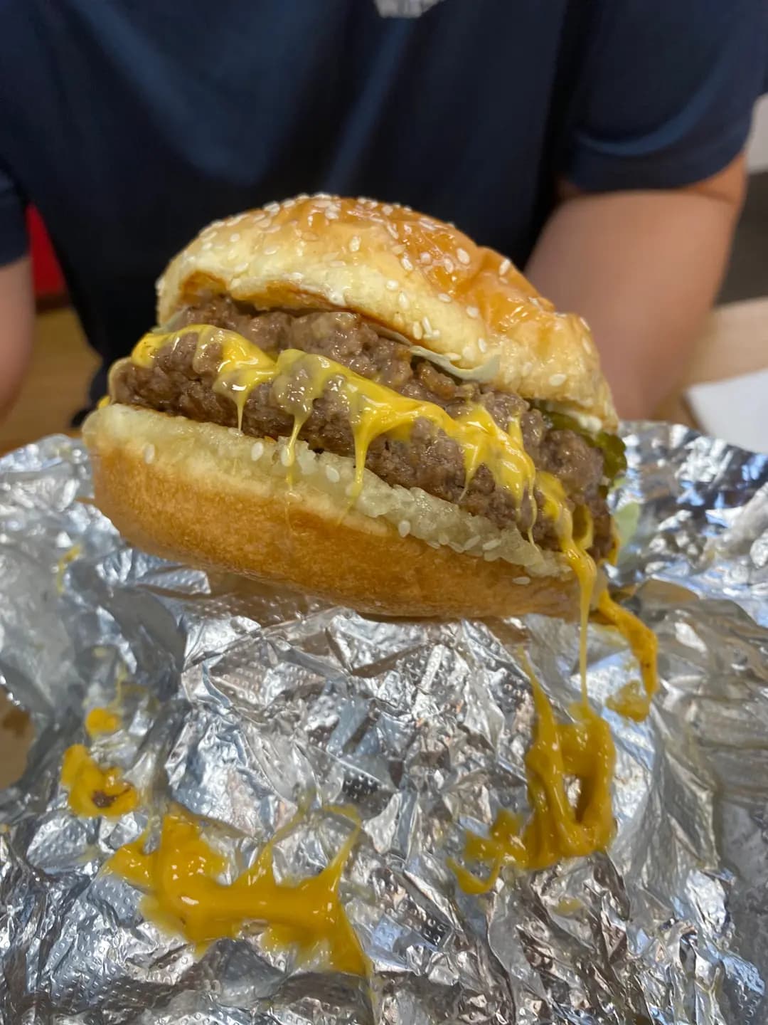 FIVE GUYS photo 2