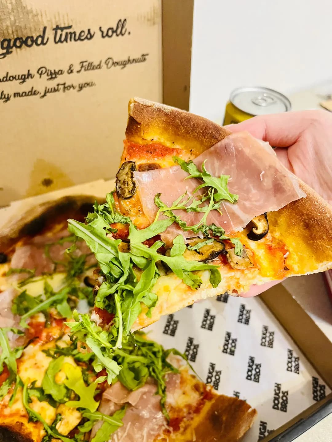 Dough Bros Pizza & Doughnuts (威德閣) photo 7