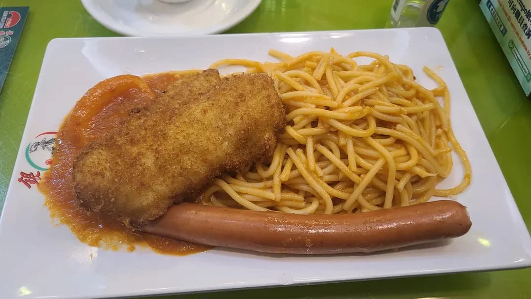 銀龍粉麵茶餐廳 photo 8