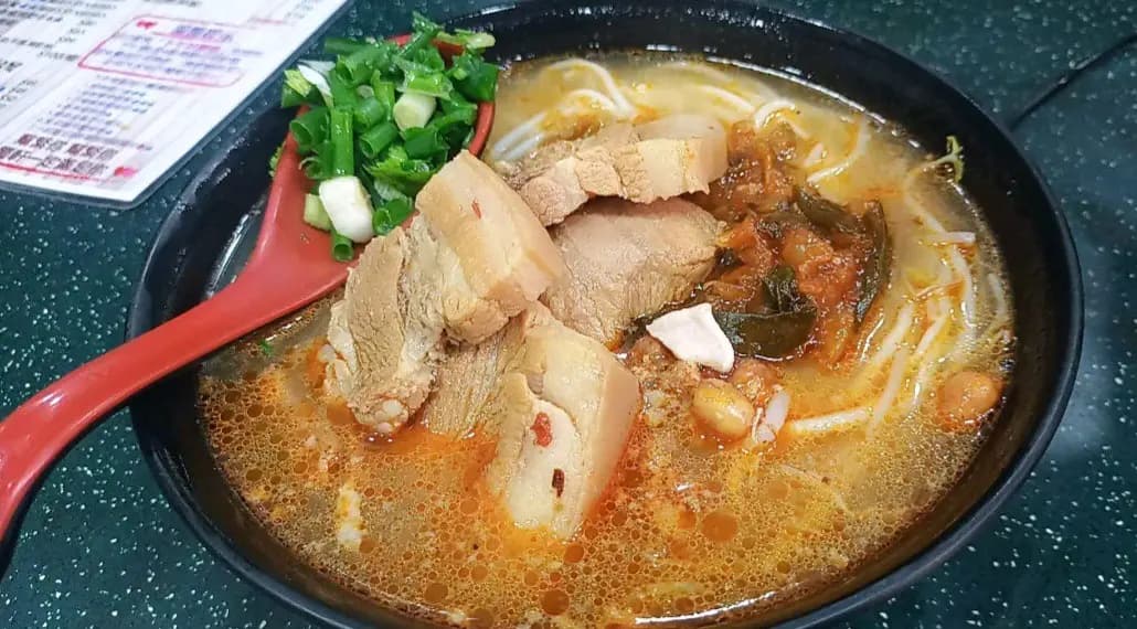 巴蜀軒豬扒酸辣米線 photo 1