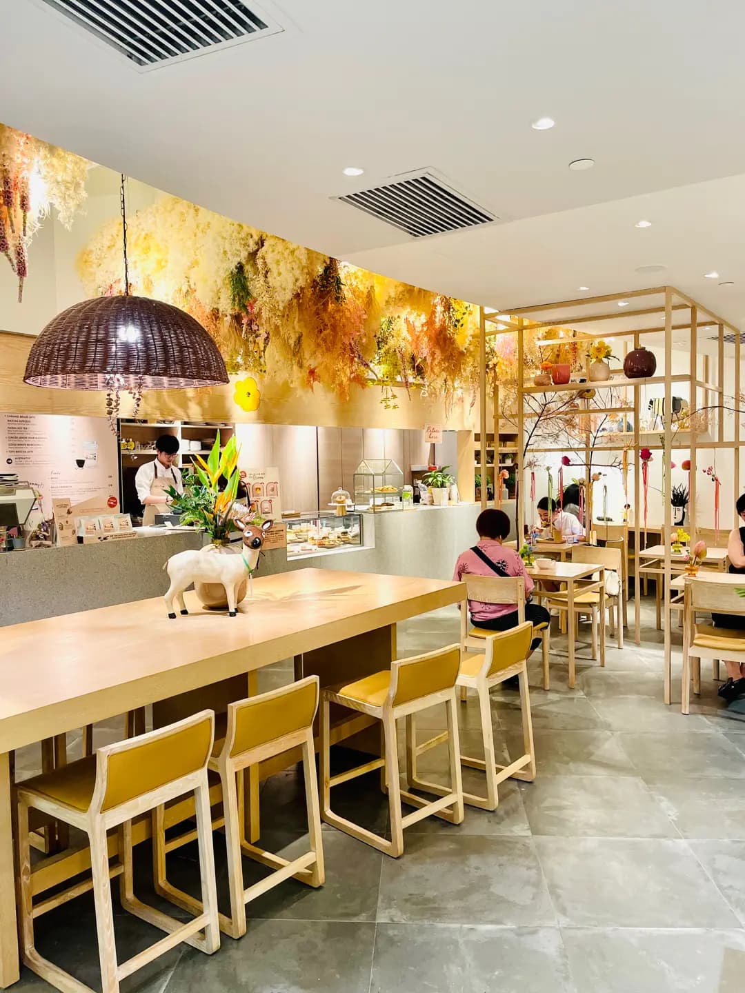 Gary Kwok Flowers & Café photo 1