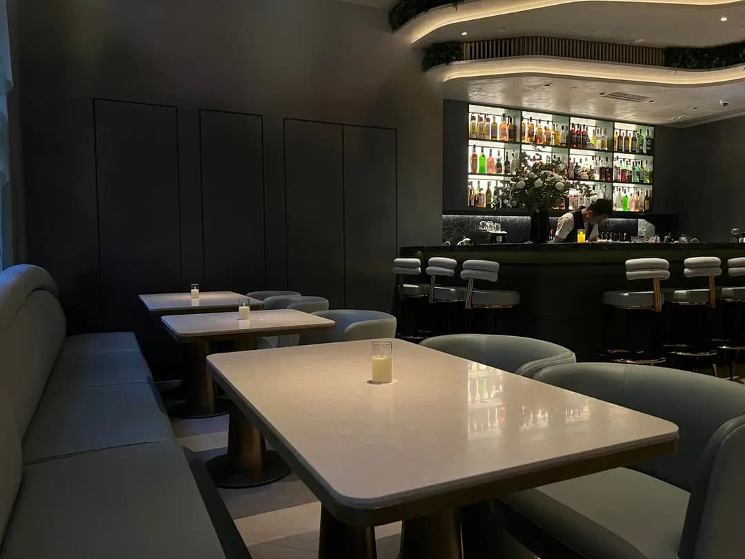 Source Bar photo 4