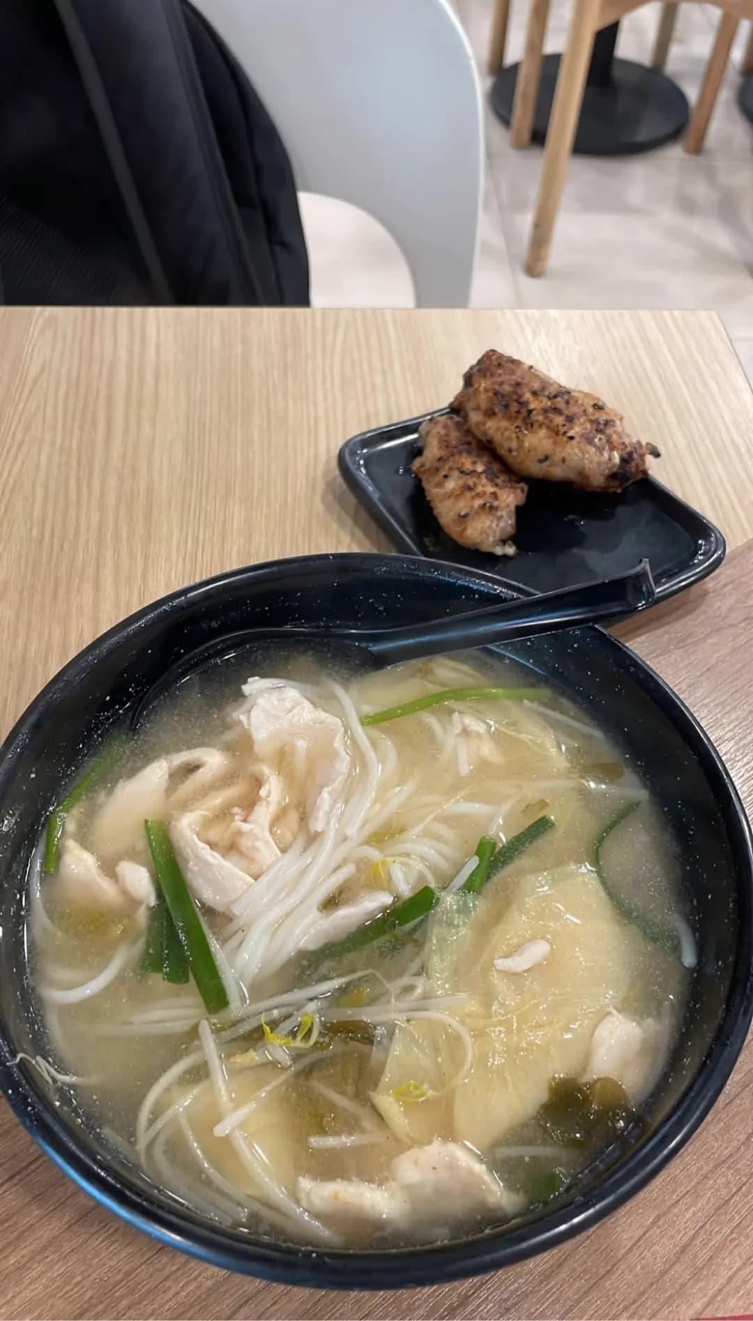 譚仔三哥米線 (幸福中心) photo 3
