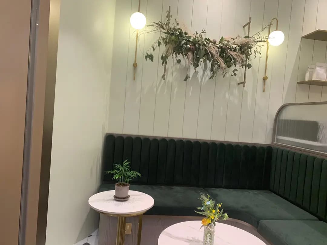 Fleuria Fleuriste & Café photo 8
