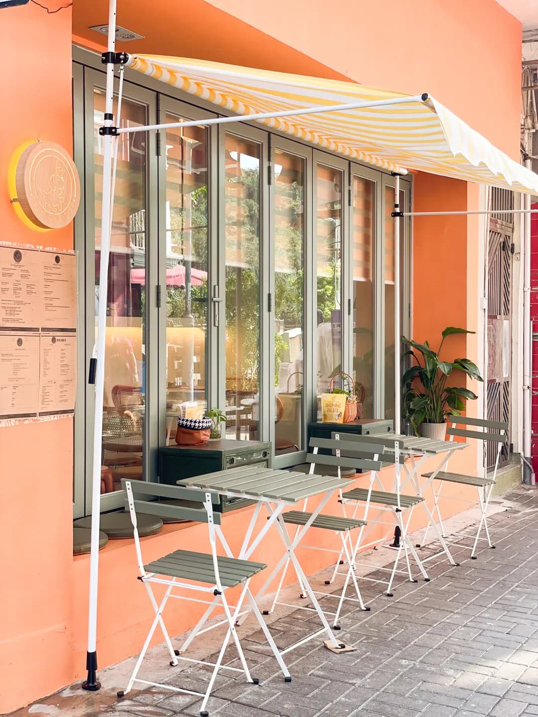 Cafe Pawsitive photo 1