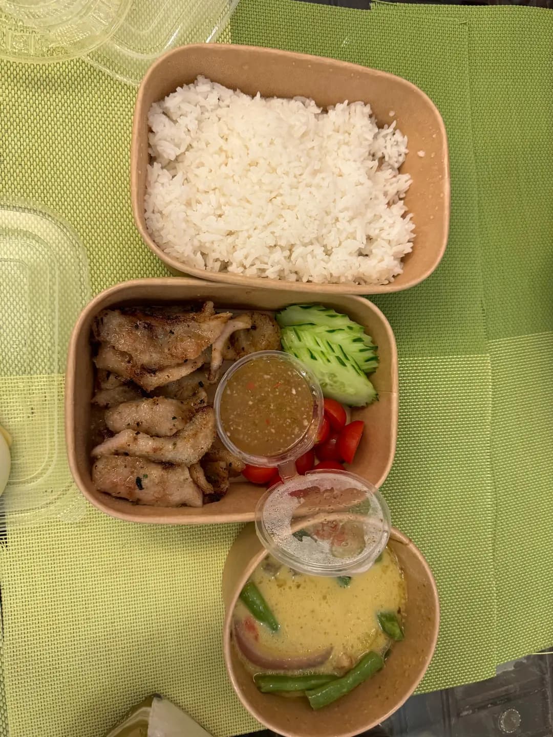 Smiling Elephant Takeaway photo 3
