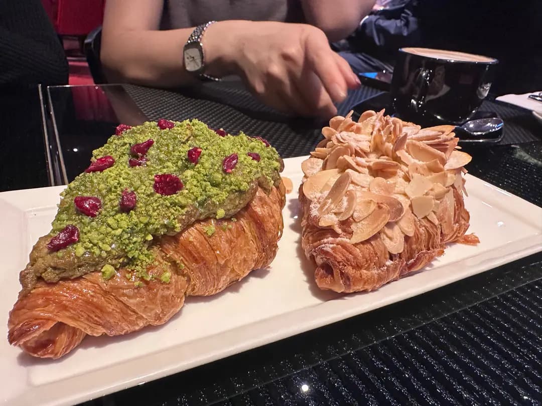 Le Salon De Thé de Joël Robuchon photo 1