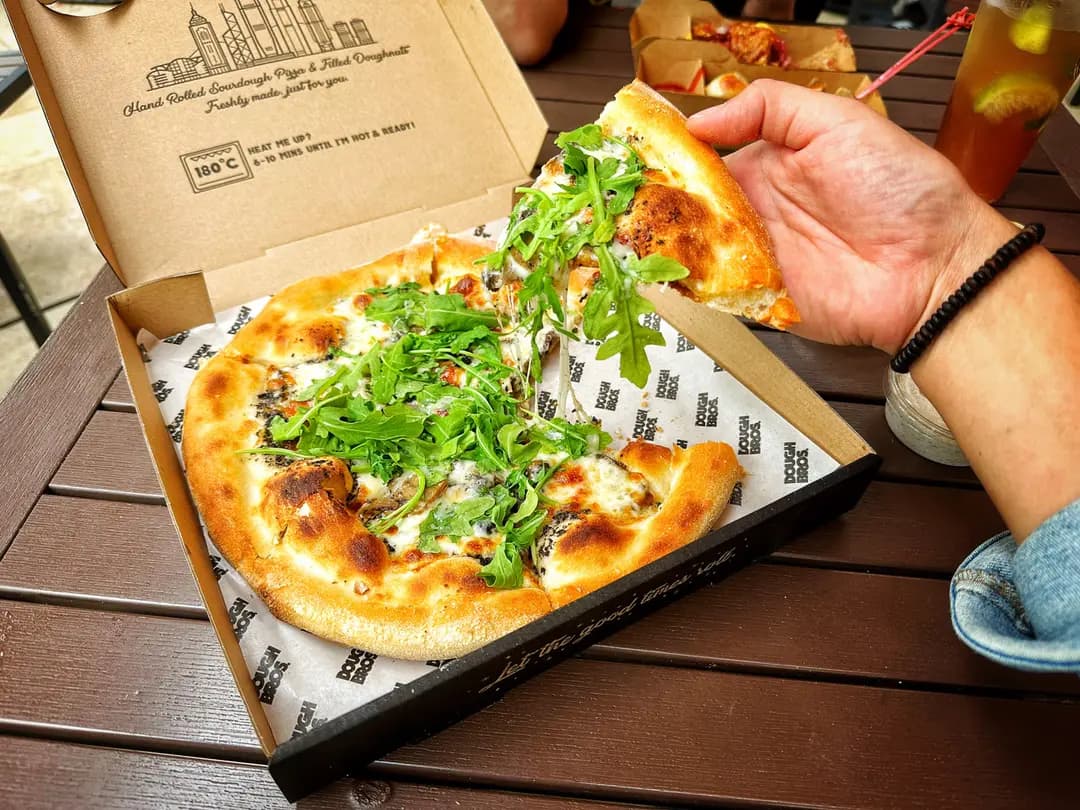 Dough Bros Pizza & Doughnuts (赤柱廣場) photo 3