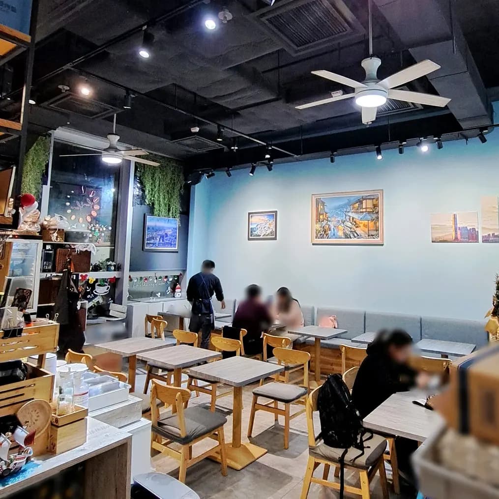 Piano Piano Cafe photo 2