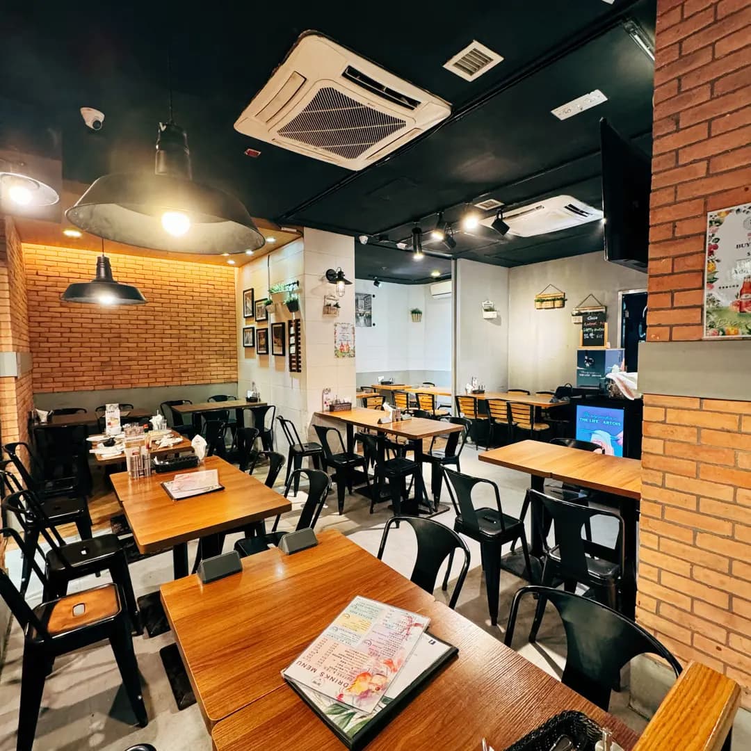 WM Café & Bar (八號花園) photo 2