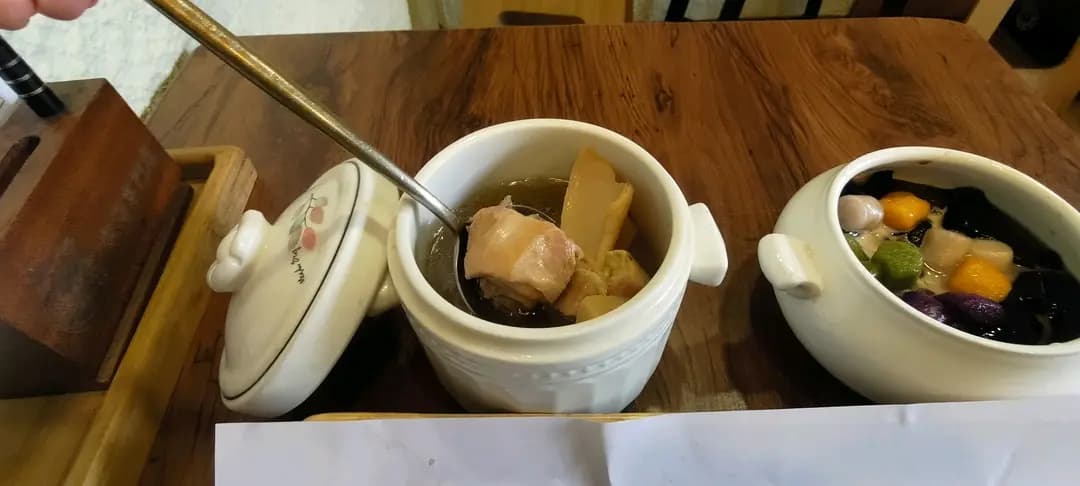 椰小盅燉湯專門店 (白楊街) photo 2