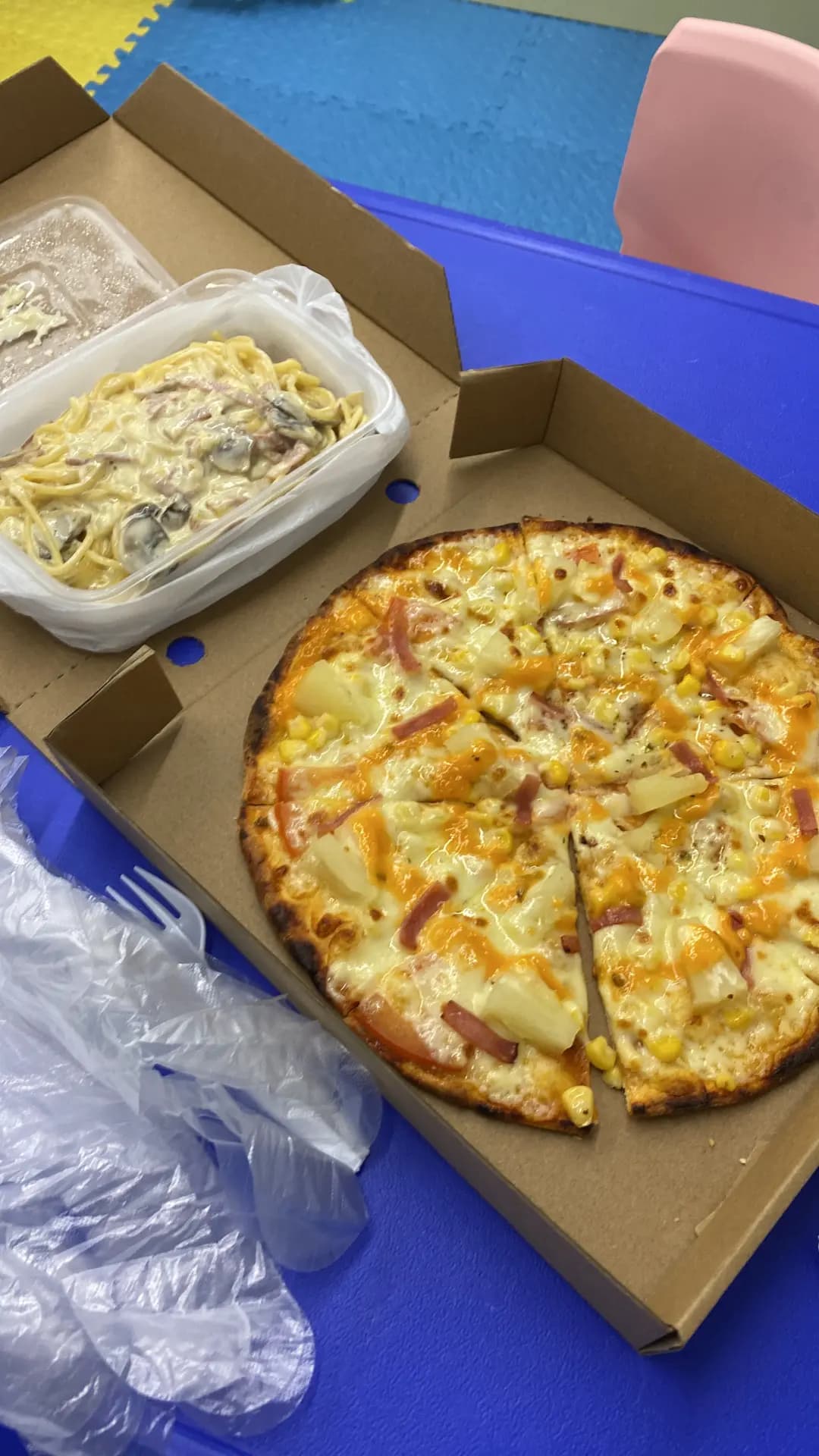 DOUBLE 8 PIZZERIA photo 6