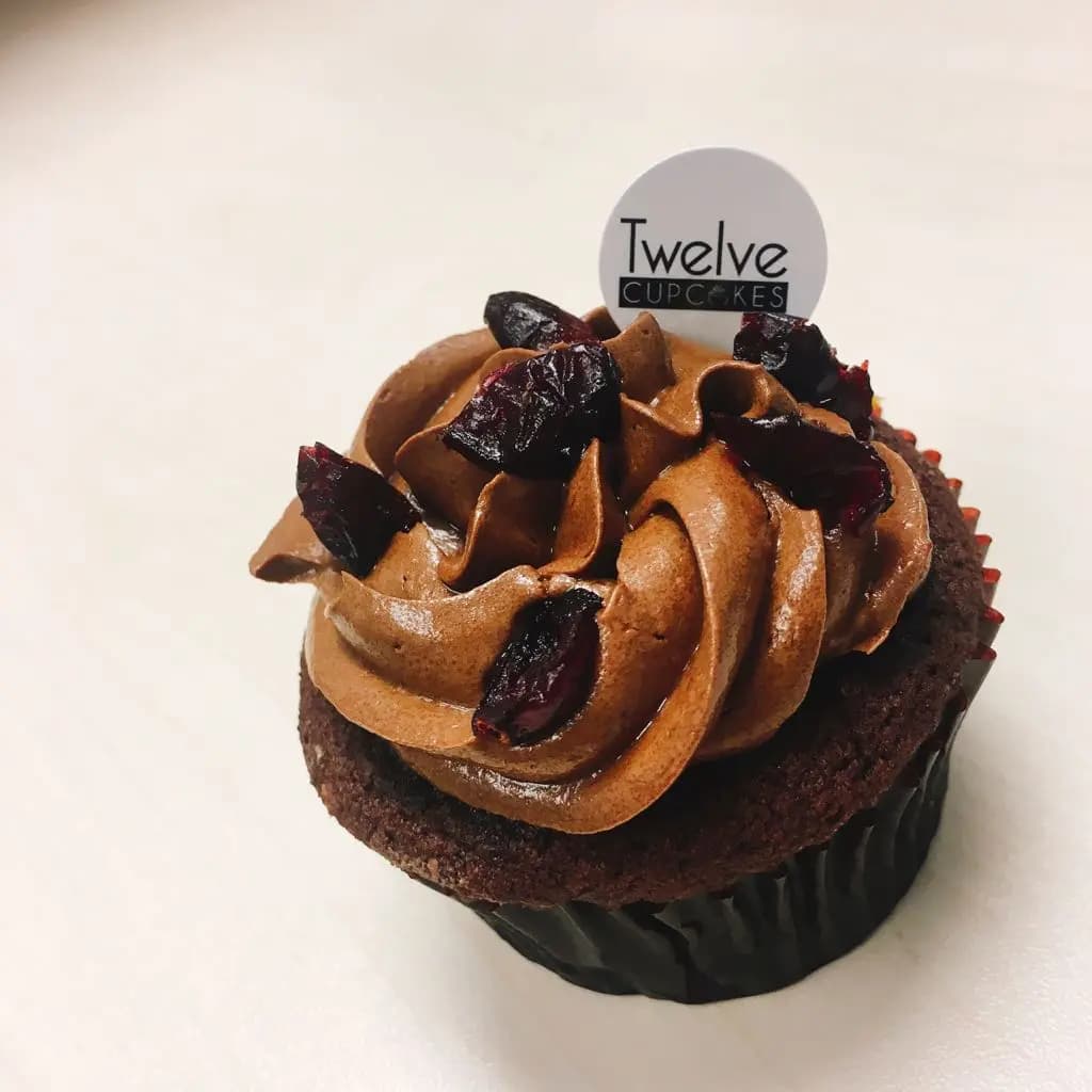 Twelve Cupcakes photo 3