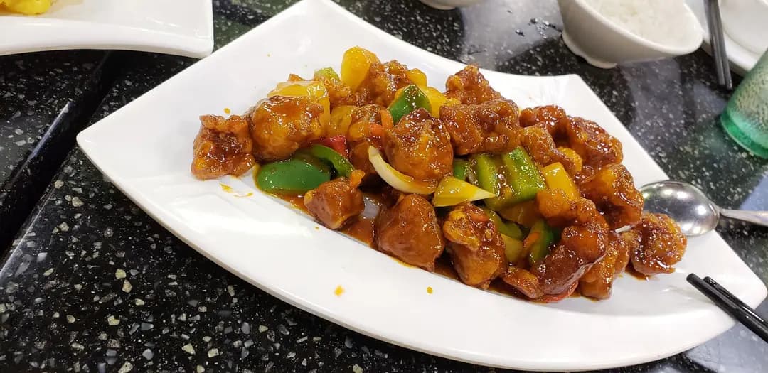 彩龍船中西美食坊 photo 3