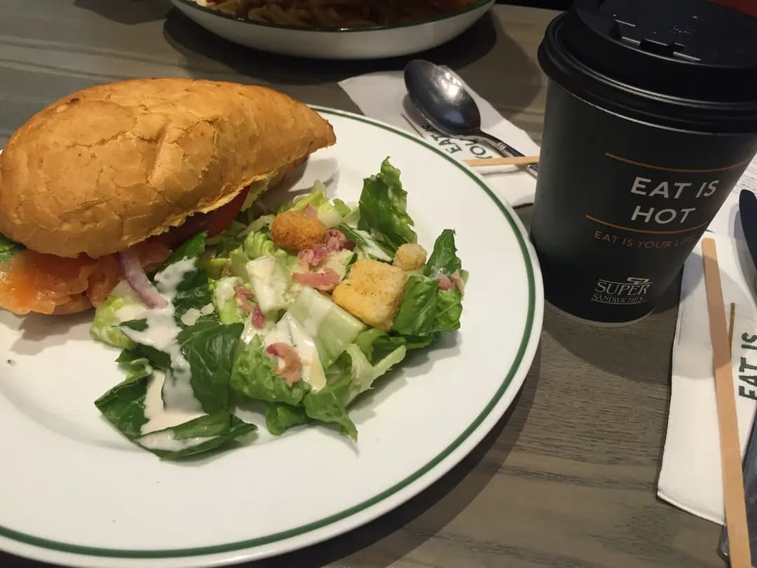 Oliver's Super Sandwiches (萬邦行) photo 7