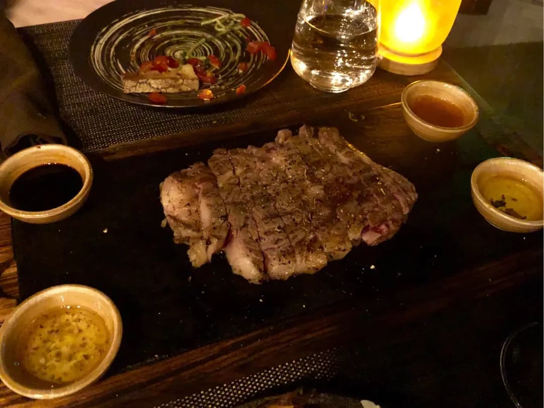 The Italian Club - Wine Bar, Steak House & Pizza Gourmet photo 5