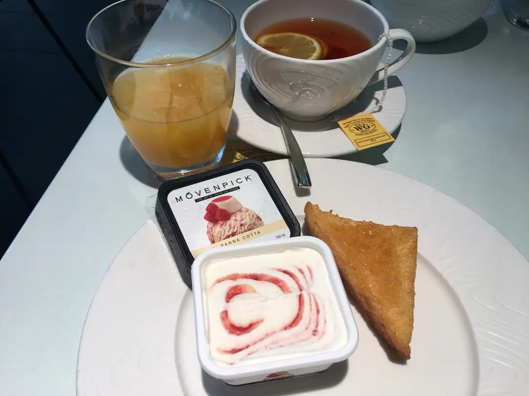 The Centurion Lounge photo 6