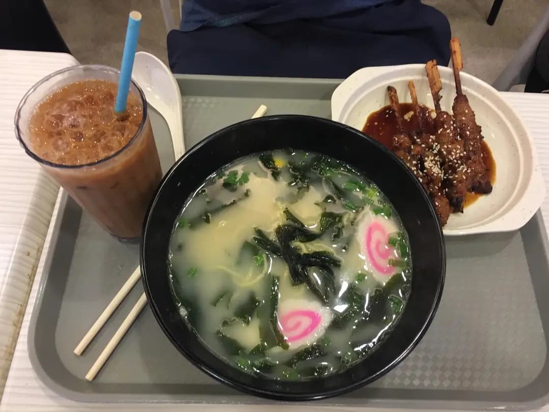 金飯碗美食 photo 1