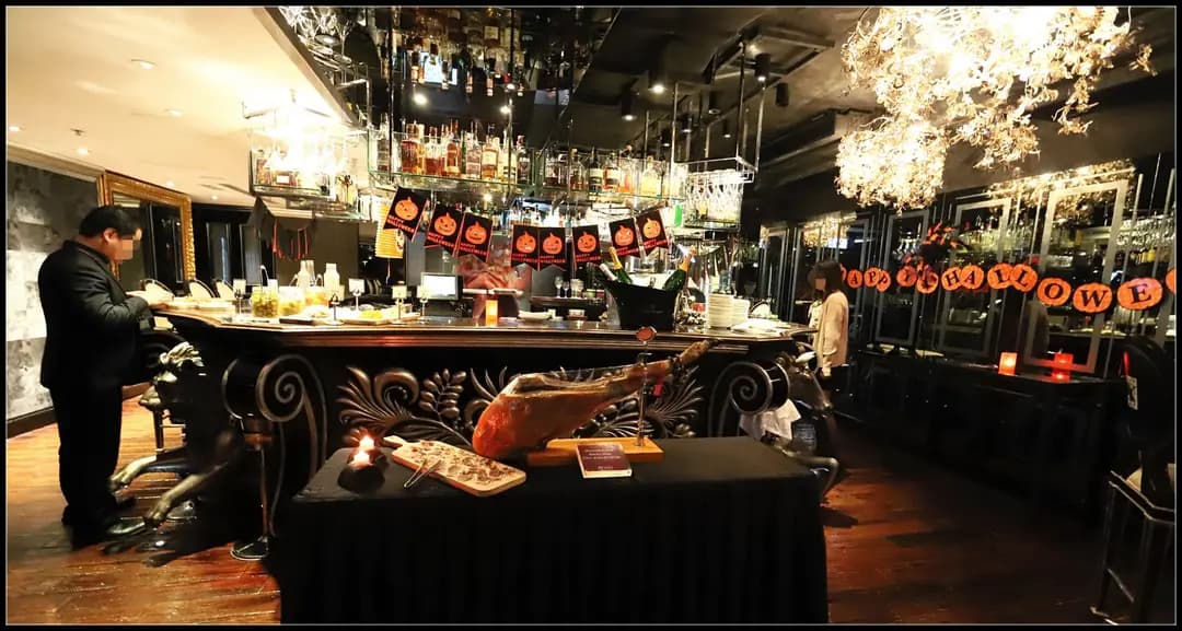 Dada Bar + Lounge photo 5