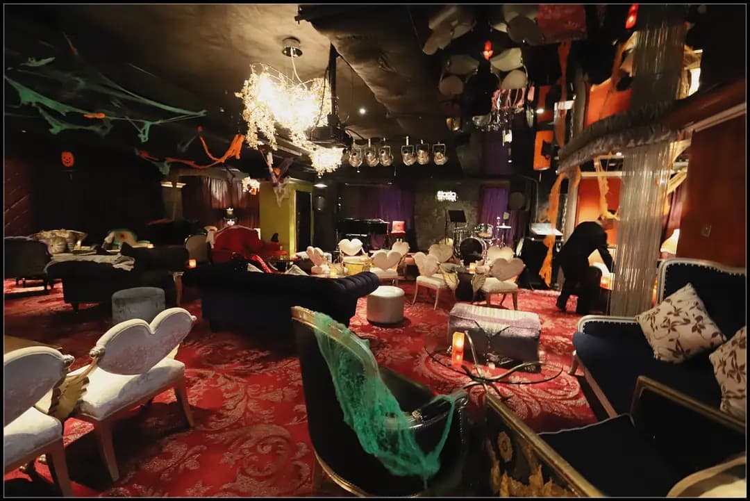 Dada Bar + Lounge photo 1