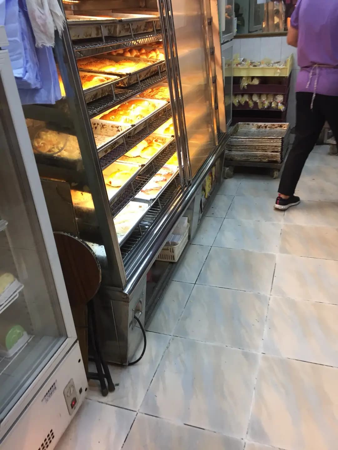 鴻運麵包餅店 photo 1