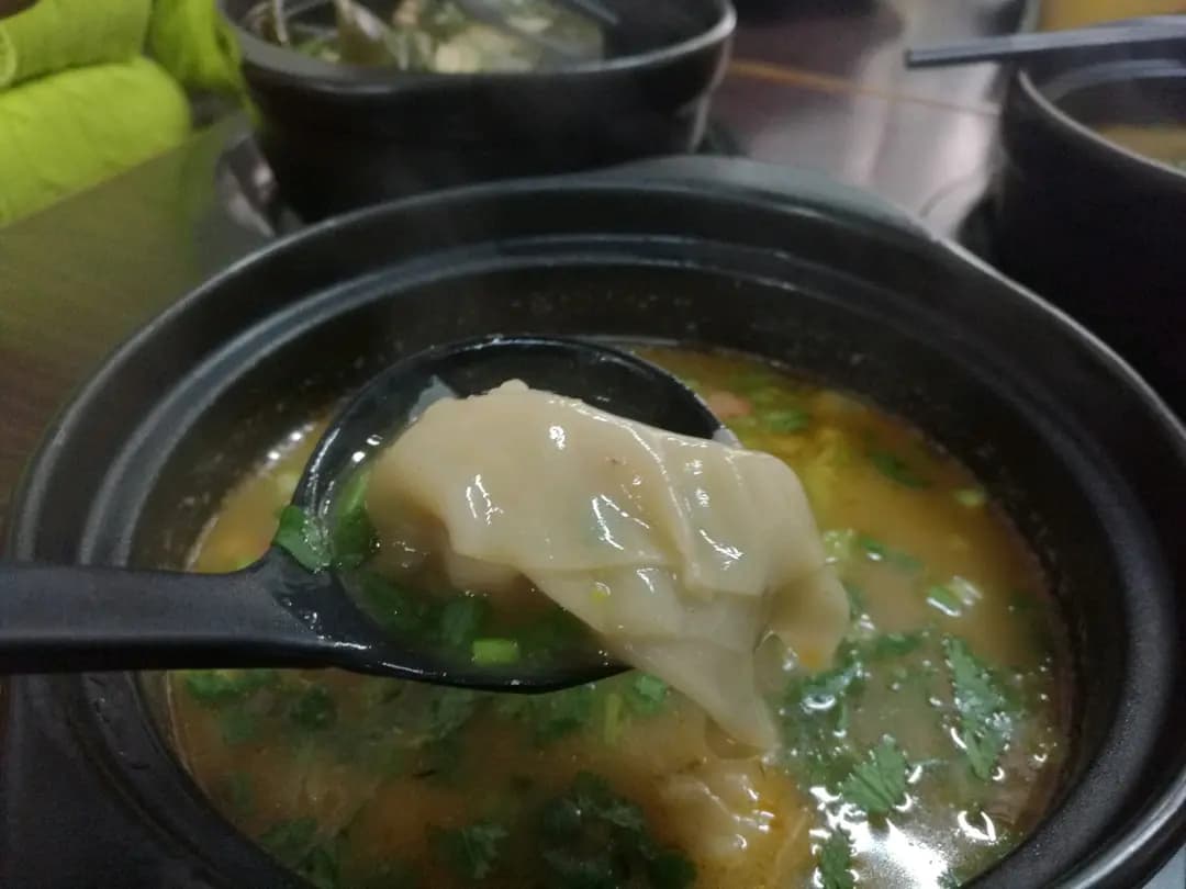 聚味館砂鍋麻辣燙 (皇后大道西) photo 6