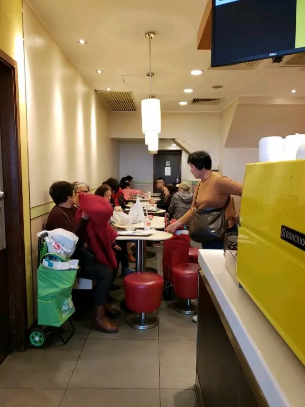 McCafe (荃灣街市街) photo 3
