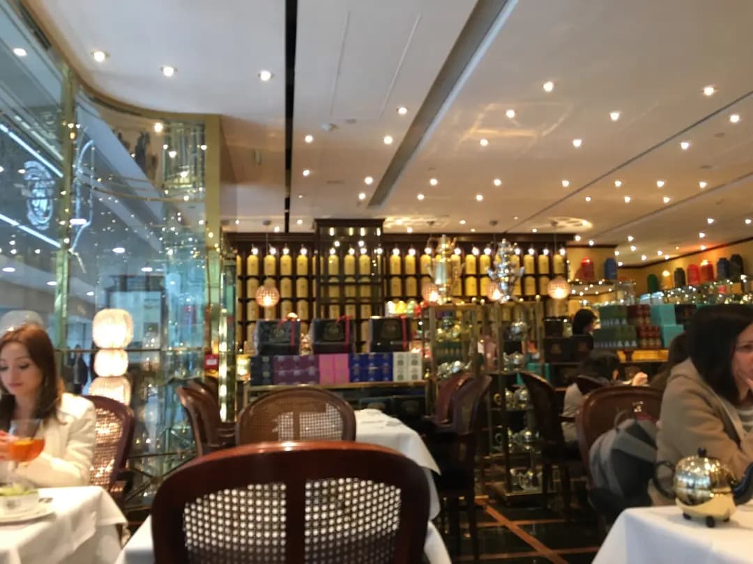 Tea WG Salon & Boutique (國際金融中心商場) photo 4